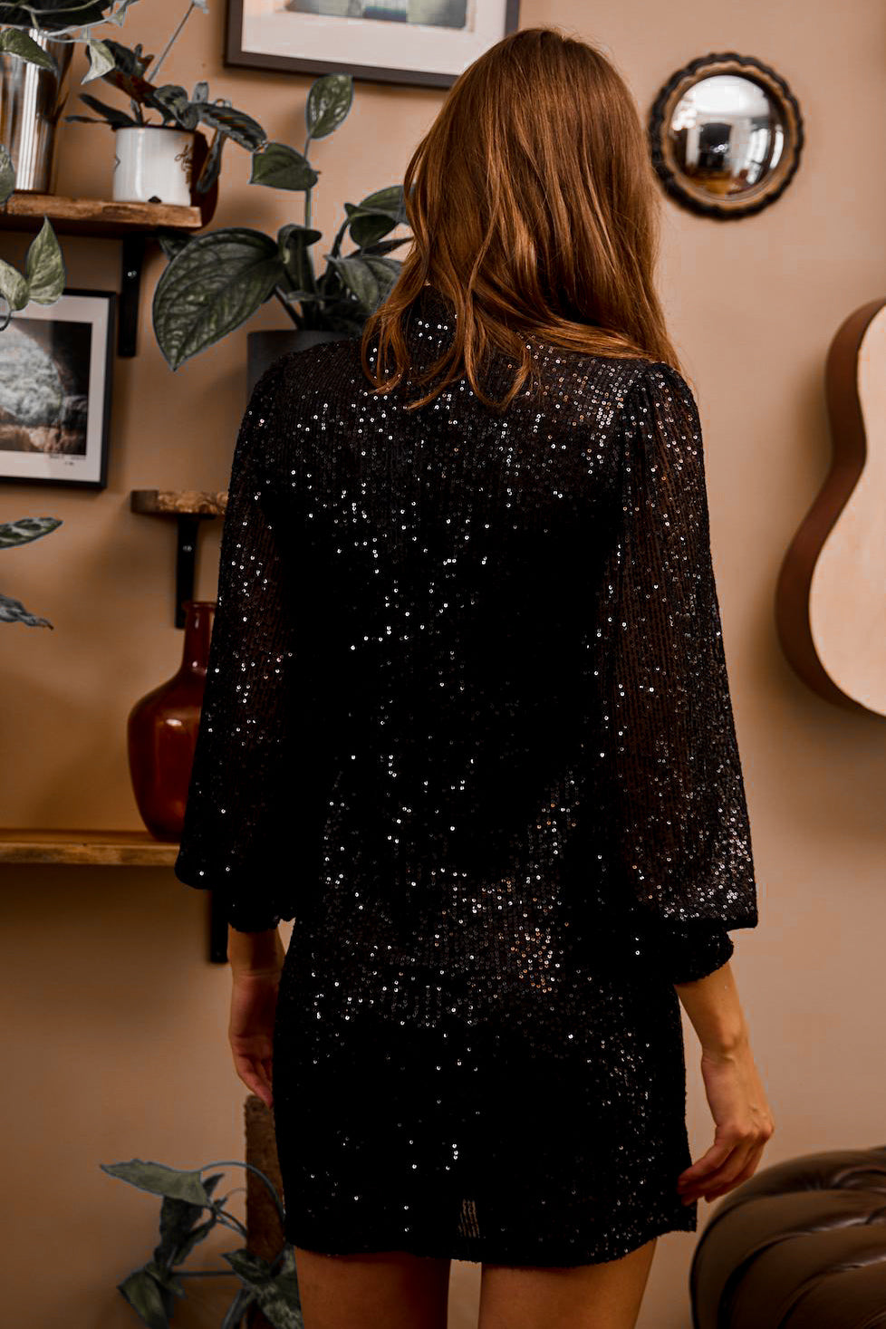 Vestido com lantejoulas preto