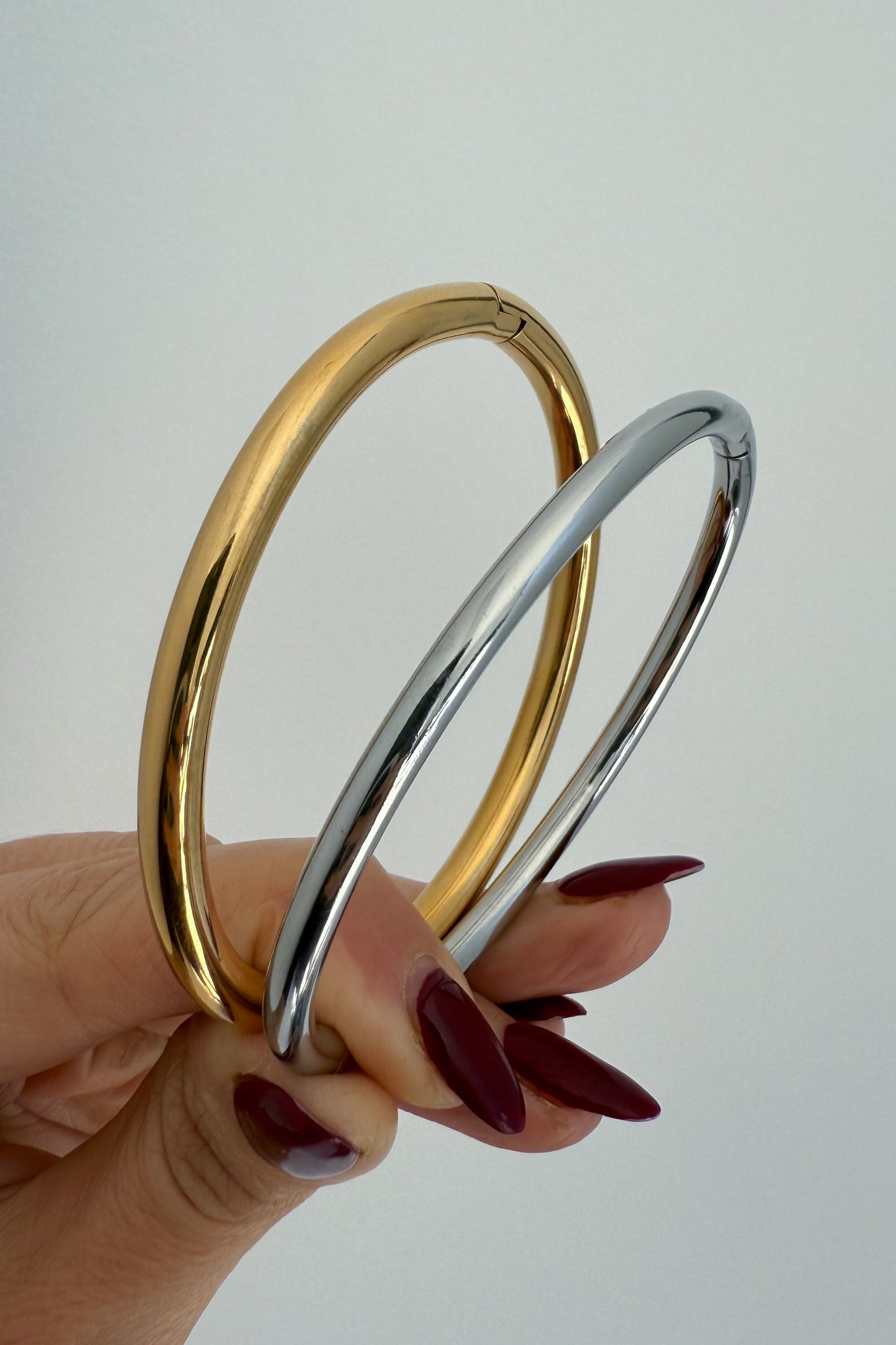 Conjunto de 2 pulseiras em aço inoxidável ajustável dourada