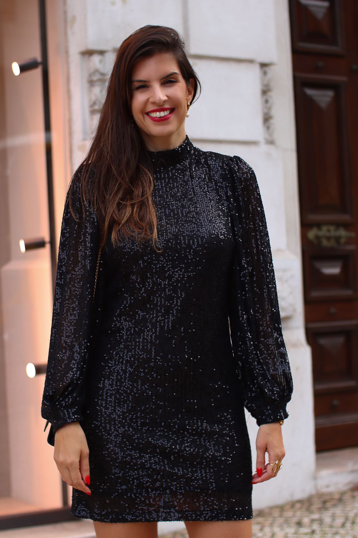Vestido com lantejoulas preto