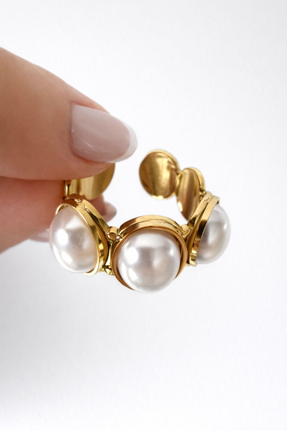 Anel em aço e pérolas ajustável