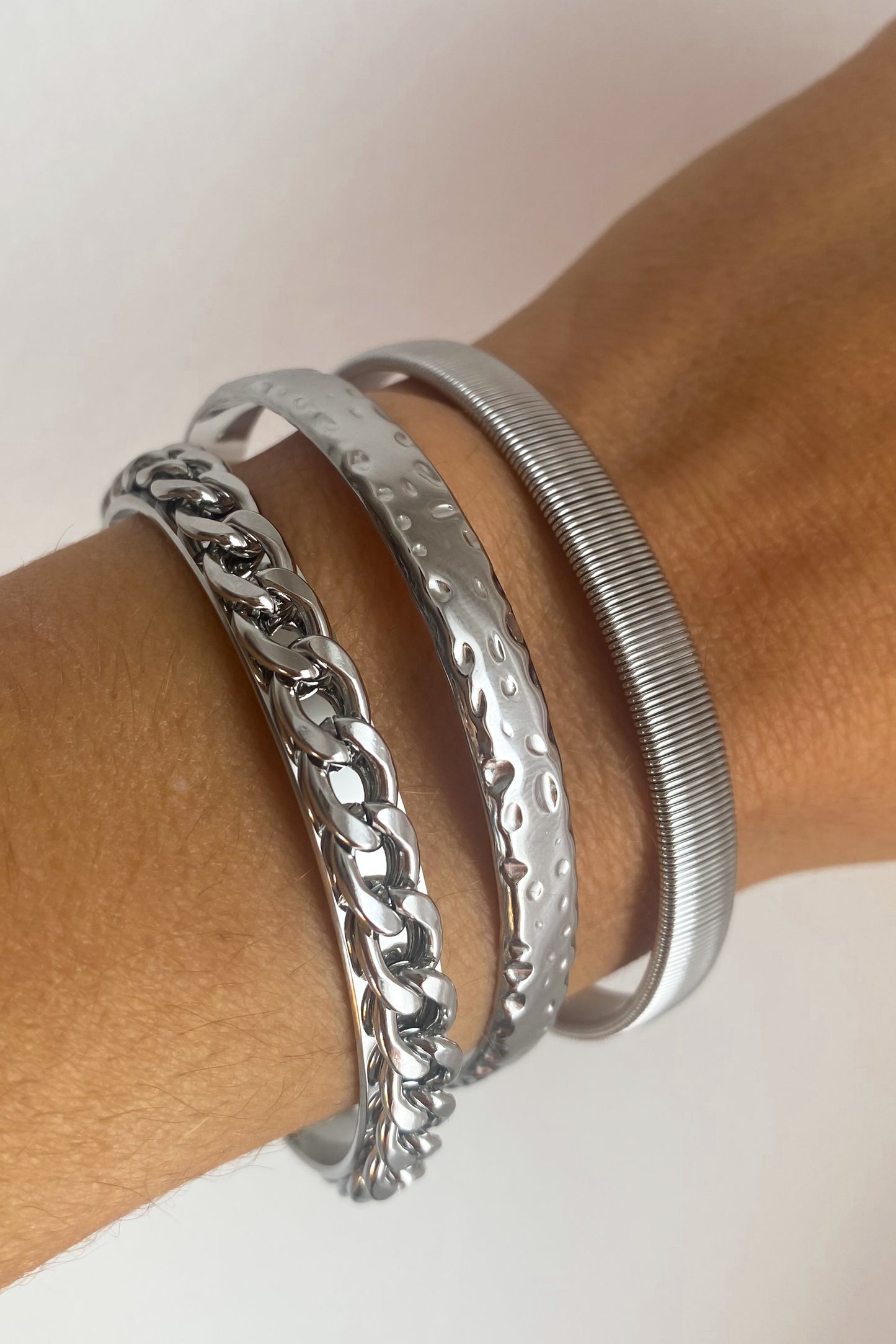 Conjunto de 3 pulseiras em aço inoxidável ajustável