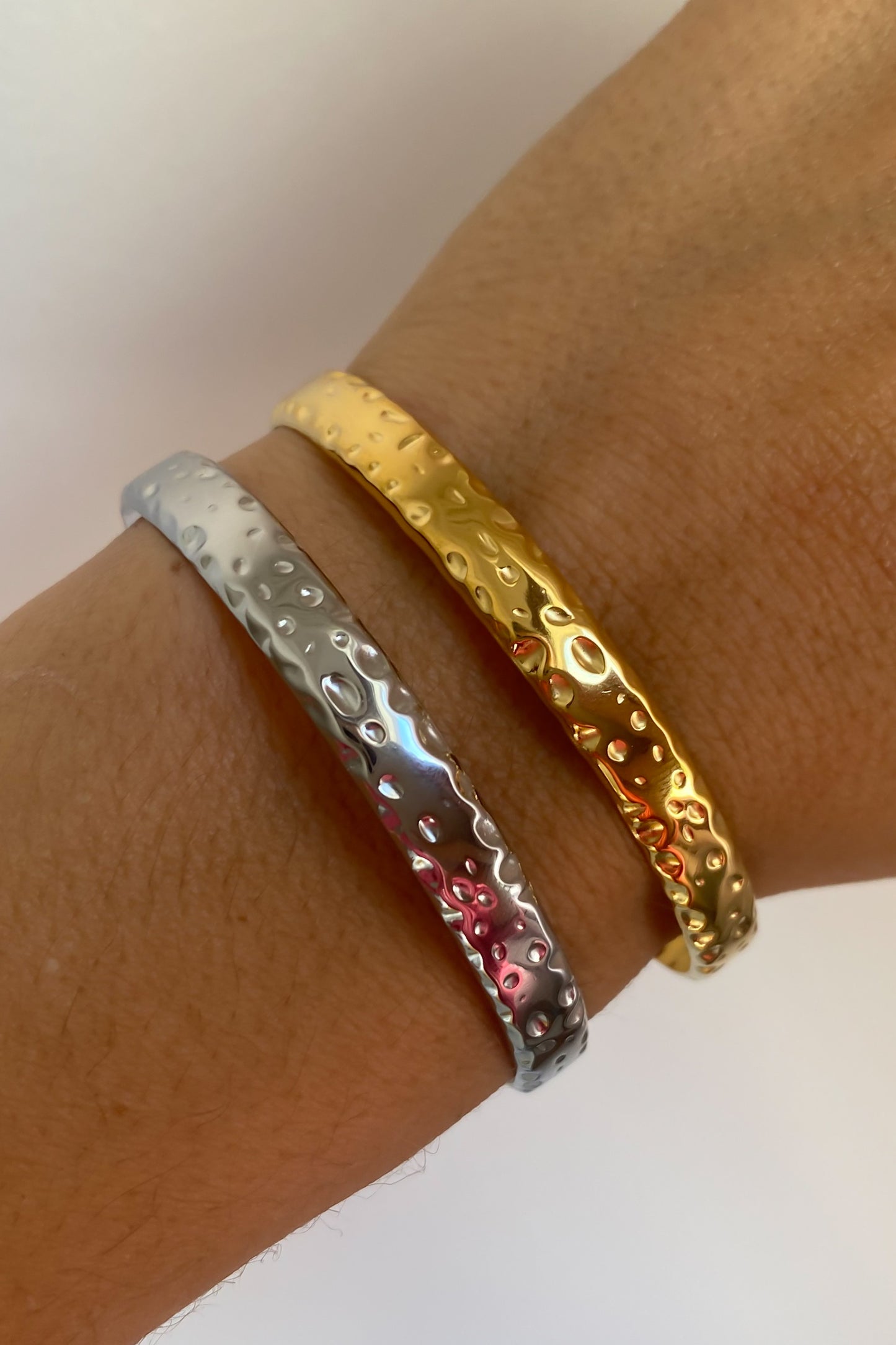Conjunto de 2 pulseiras em aço inoxidável ajustável