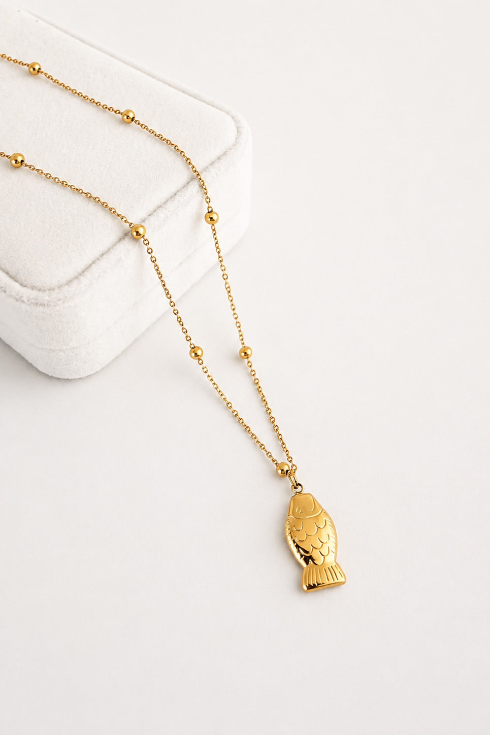 Stainless steel necklace with 2 pendants