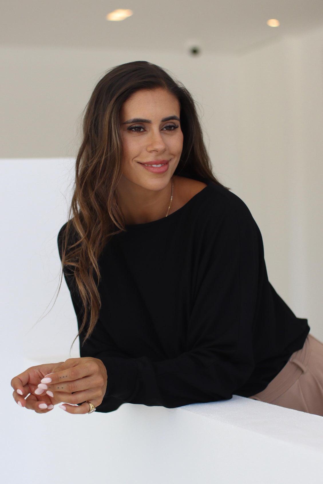Blusa Morcego Essência - Preto