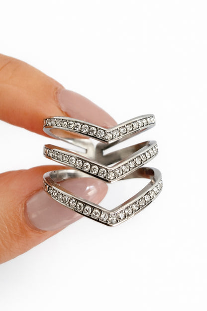 Anel ajustável em aço com brilhantes