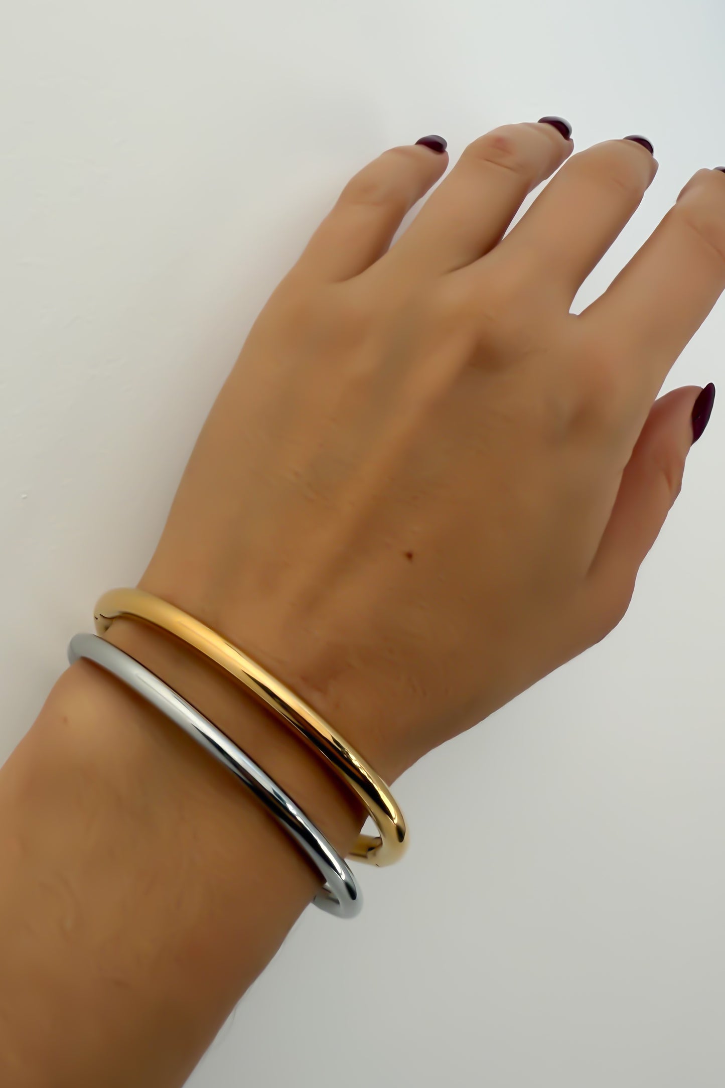 Conjunto de 2 pulseiras em aço inoxidável ajustável dourada