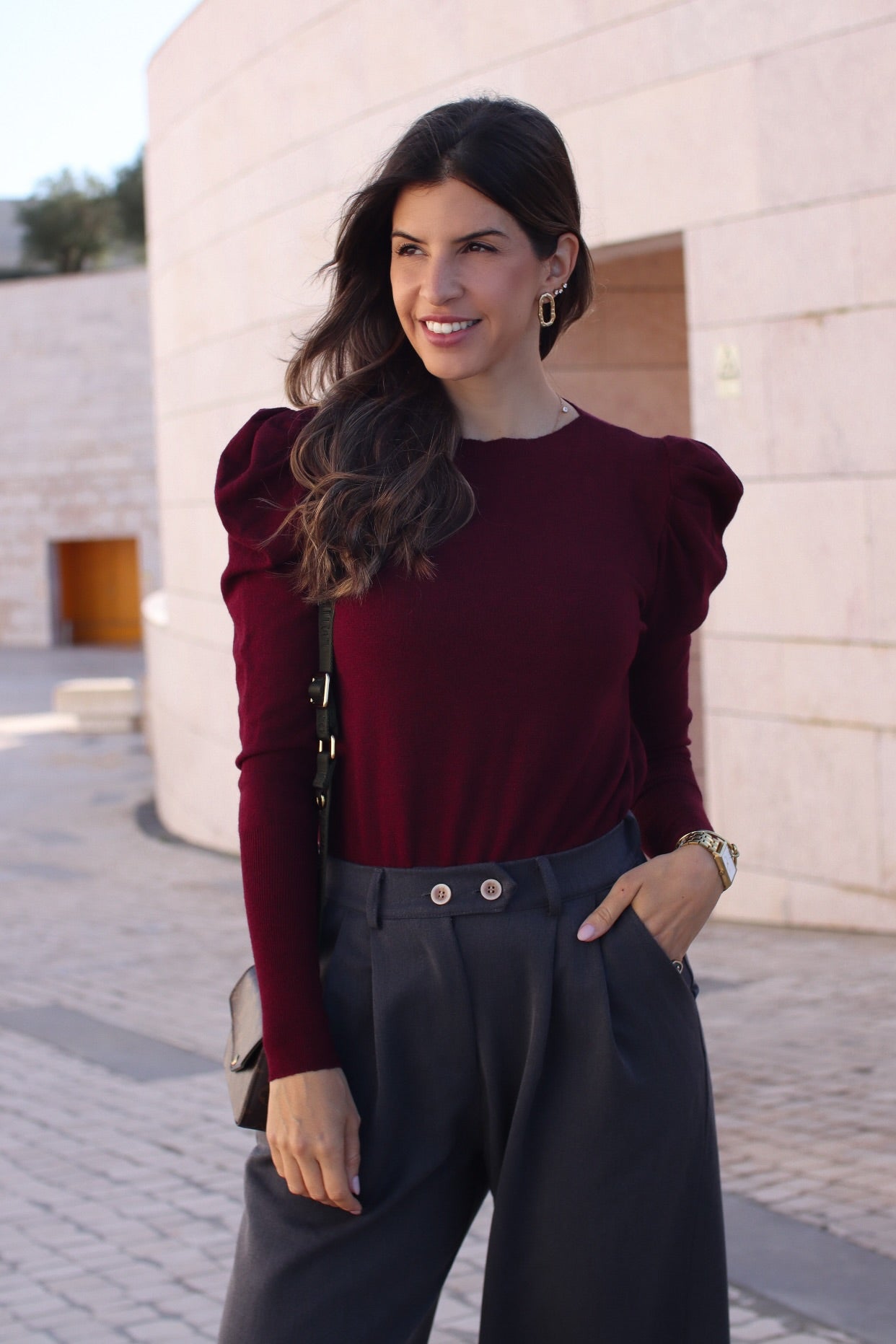 Camisola de malha com folhos bordeaux