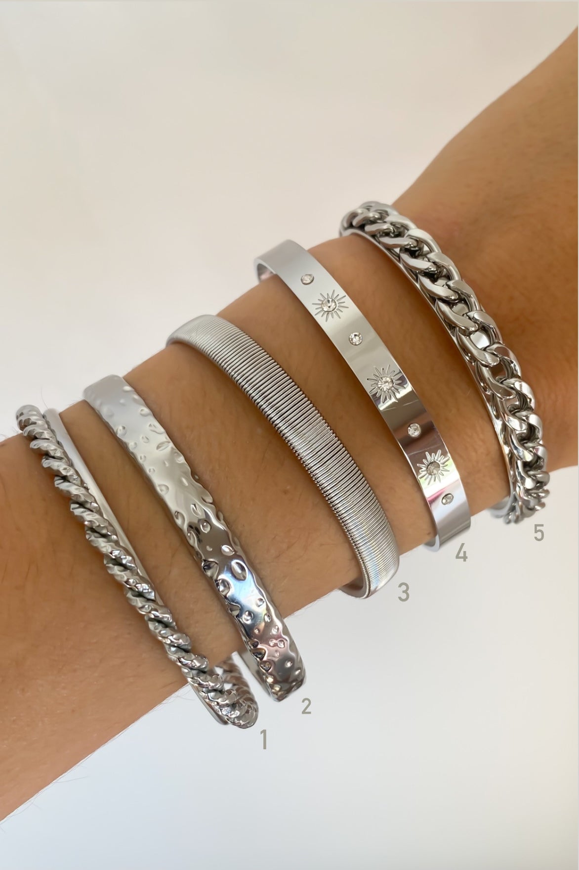 Pulseiras em aço inoxidável ajustáveis
