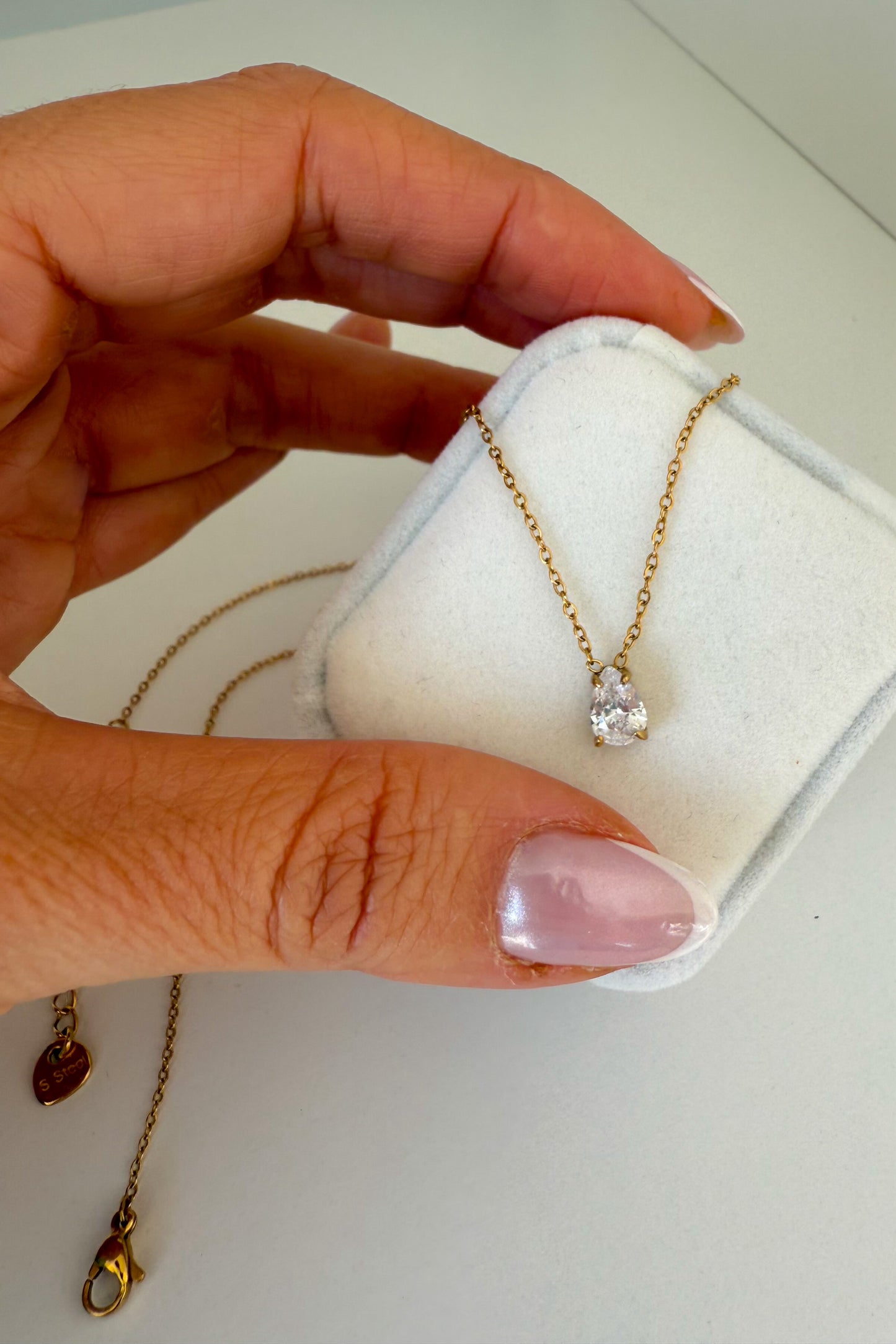 Colar pedra em aço inoxidável