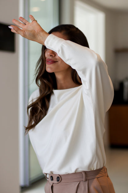 Blusa Morcego Essência - Marfim