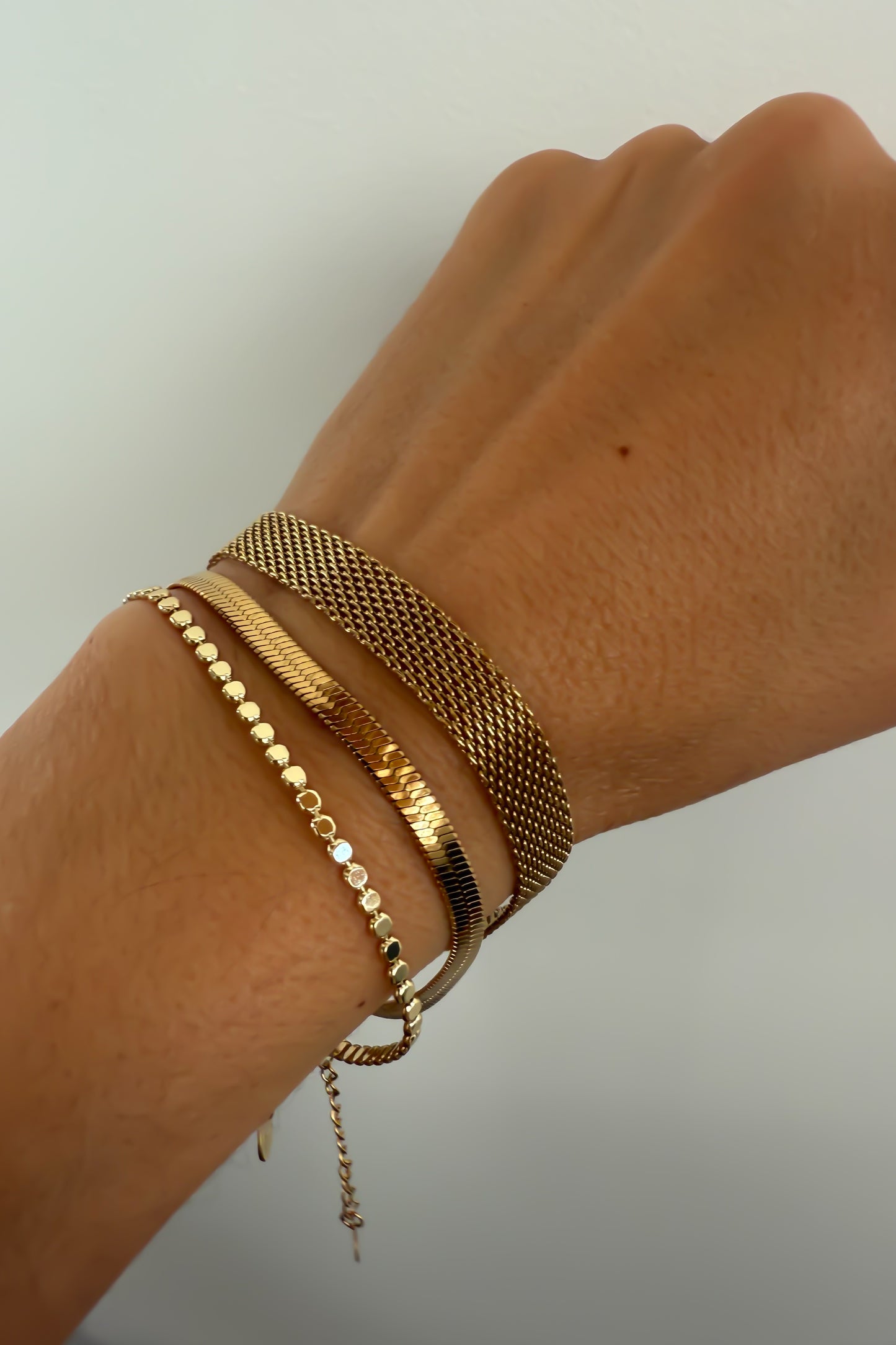 Conjunto de 3 pulseiras em aço inoxidável ajustável dourada
