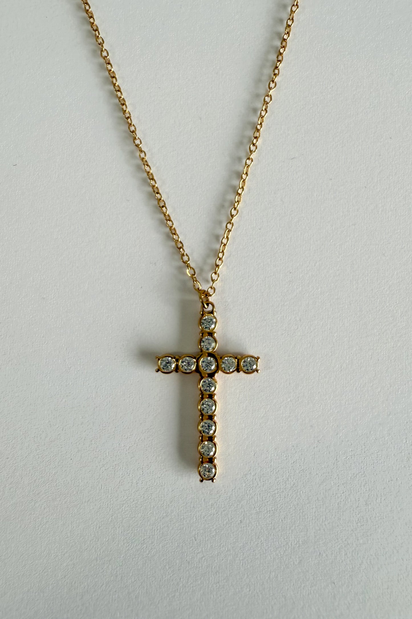 Colar em aço inoxidável