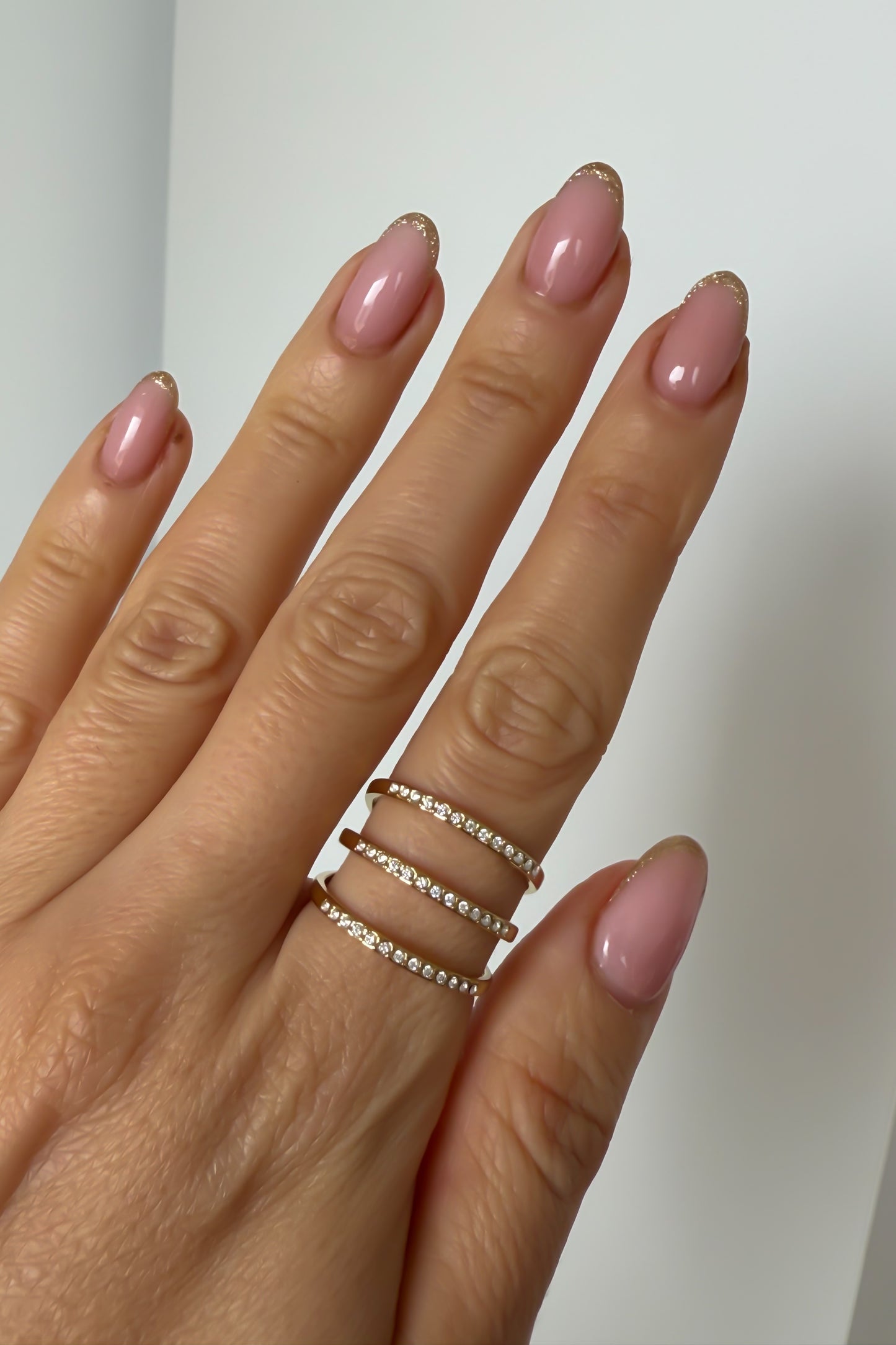 Anel ajustável em aço dourado