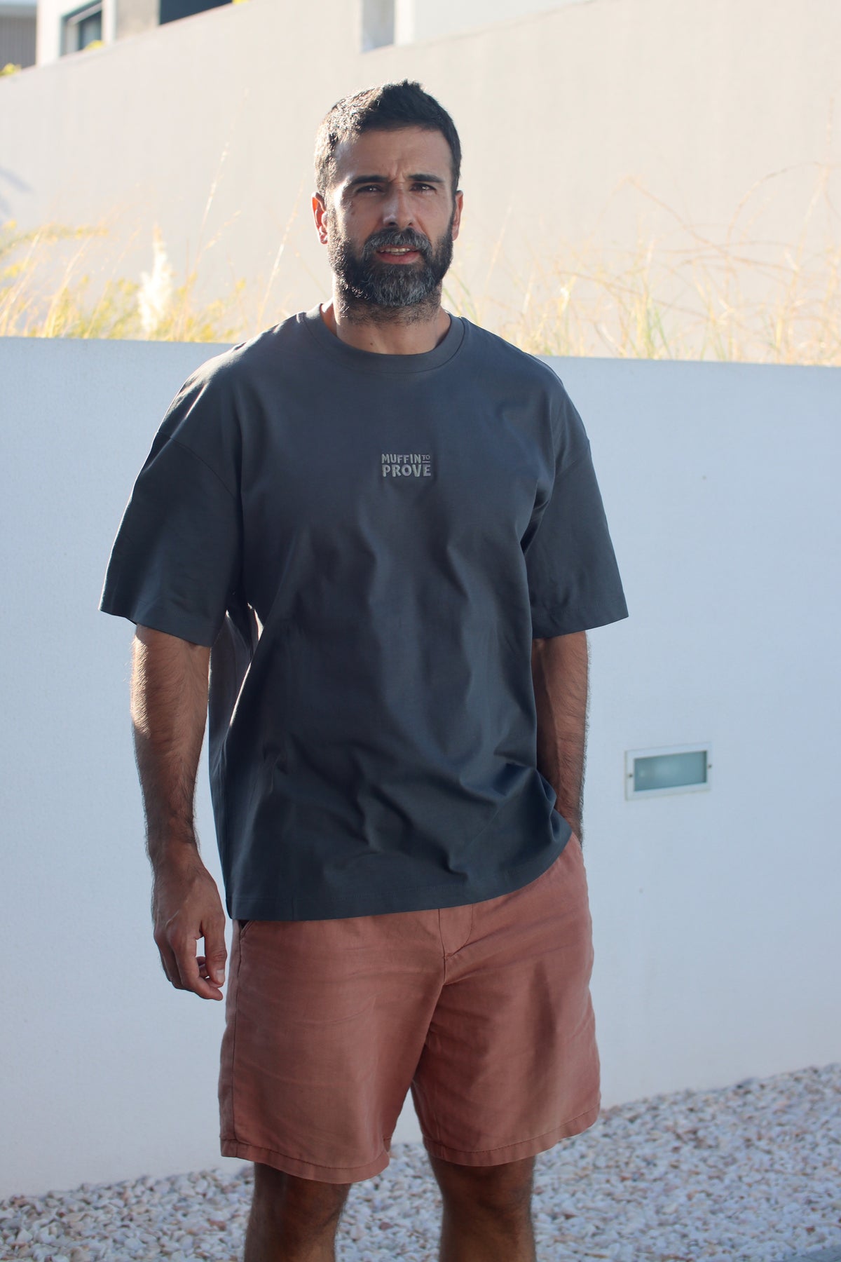 T-shirt oversize unisexo em algodão orgânico iron grey