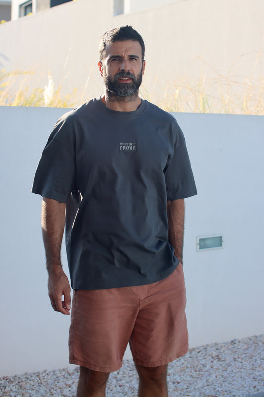 T-shirt oversize unisexo em algodão orgânico iron grey