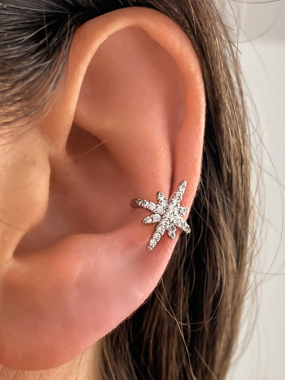 Brinco - Earcuff com cristais em cor prata